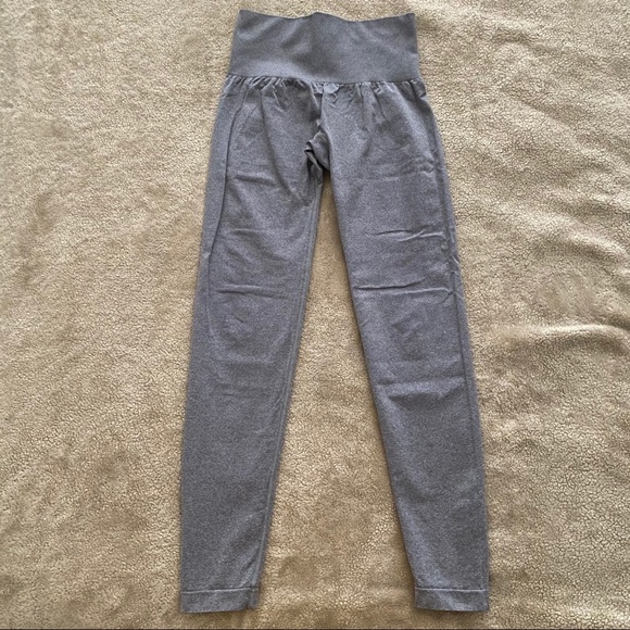 SOLD! NVGTN - Grey NV Seamless Leggings - XS - Picture 3 of 6